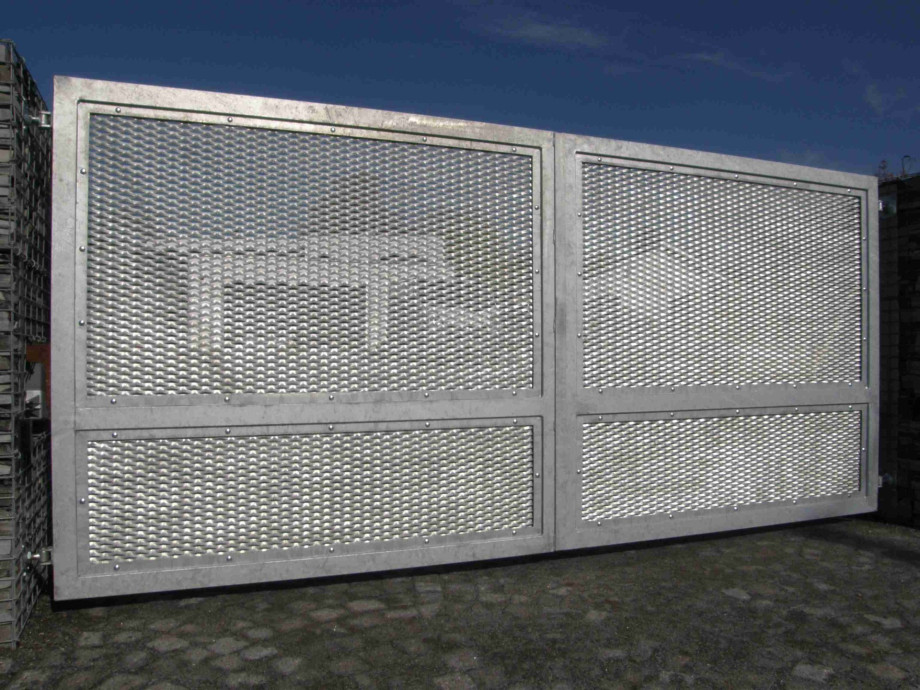 Kovářství-zámečnictví Metalart - Pavel Vojáček - výplně plotů - perfolinea.cz