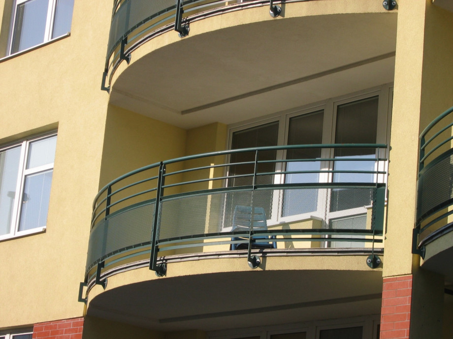 Balkonové a plotové výplně - perfolinea.cz