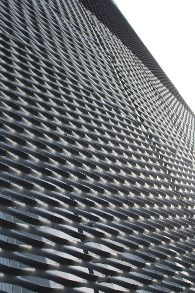 Opláštění stadionu ve Frýdku Místku - perfolinea.cz