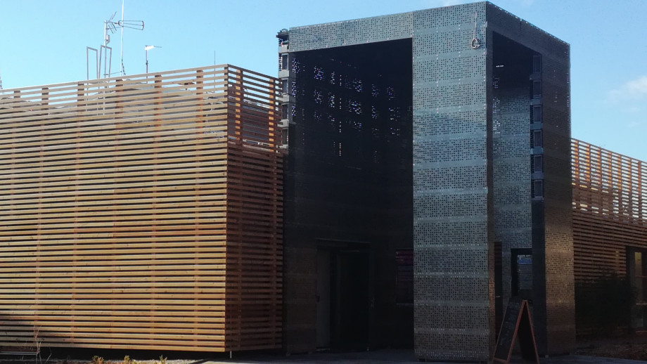 Brex Kino Lomnice nad Popelkou - fasády - perfolinea.cz