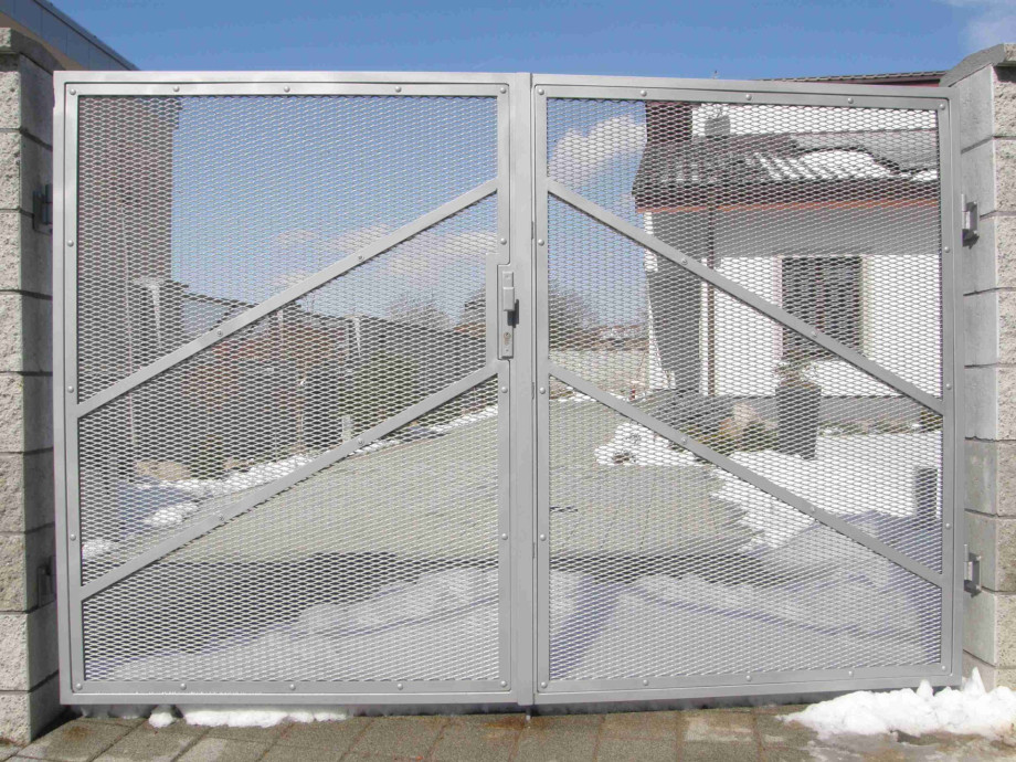 Kovářství-zámečnictví Metalart - Pavel Vojáček - výplně plotů - perfolinea.cz