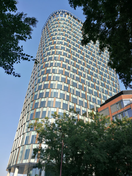 Twin City Bratislava - fasáda - perfolinea.cz