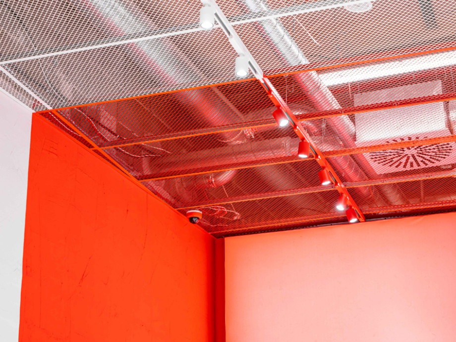 Deckendecken eines Kaufhauses.