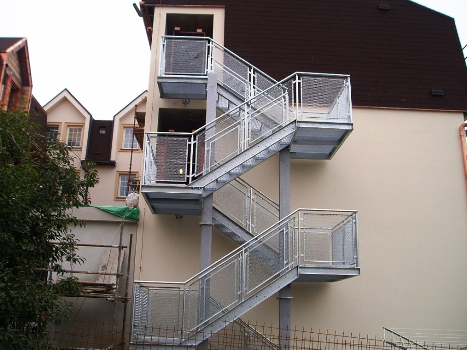 Balkonové a plotové výplně - perfolinea.cz