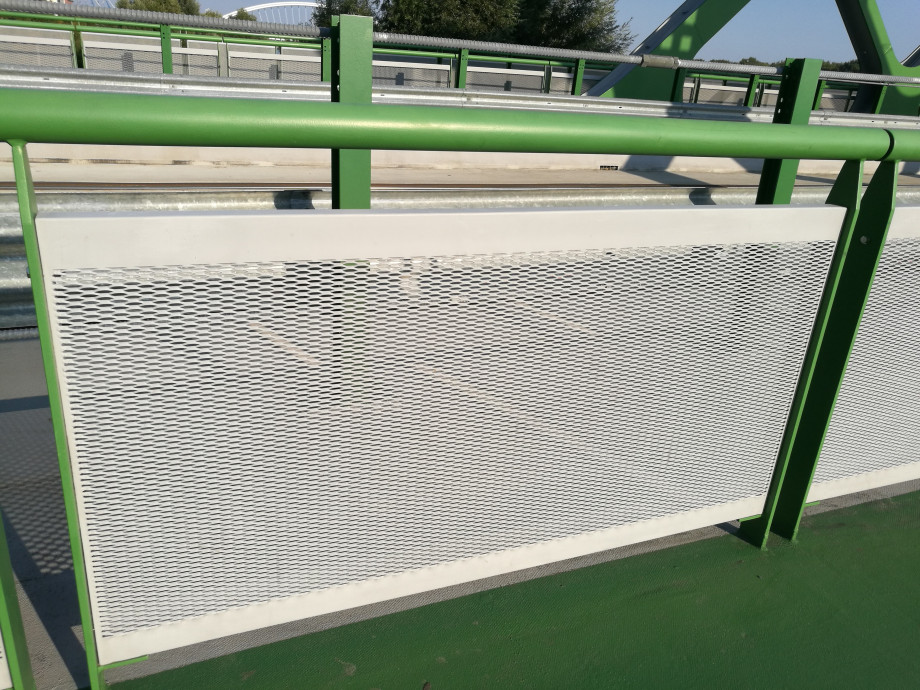 Starý Most Bratislava - fasáda - perfolinea.cz