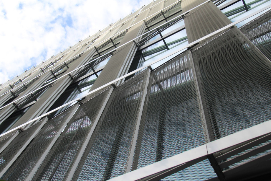 Palác Křižík foto fasády z hliníkového tahokovu - perfolinea.cz