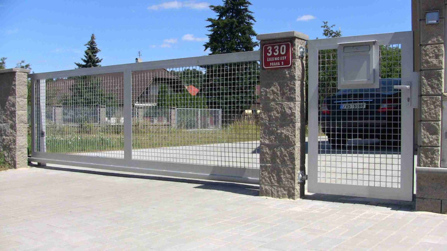 Kovářství-zámečnictví Metalart - Pavel Vojáček - výplně plotů - perfolinea.cz