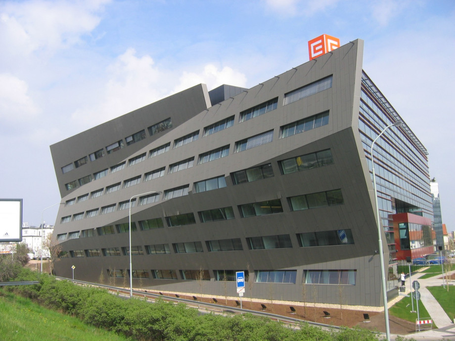 Akustická fasáda z hliníkového vrtaného plechu - perfolinea.cz