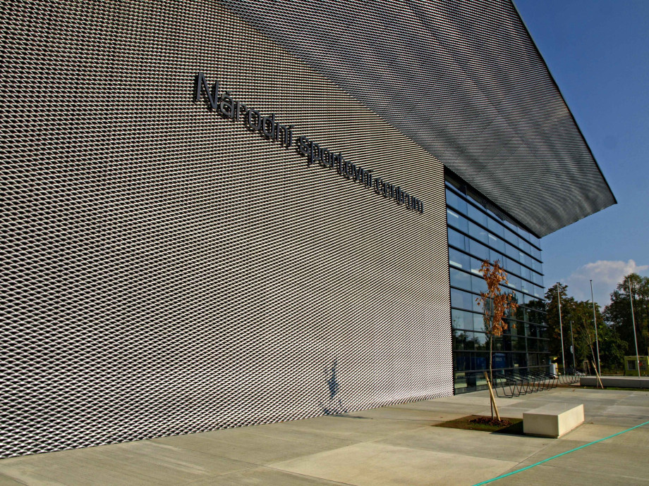 Olympijské centrum Prostějov - fasáda - perfoliea.cz