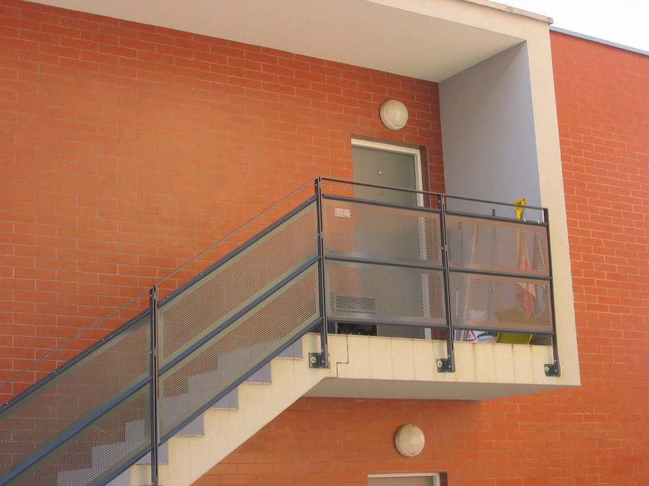 Balkonové a plotové výplně - perfolinea.cz