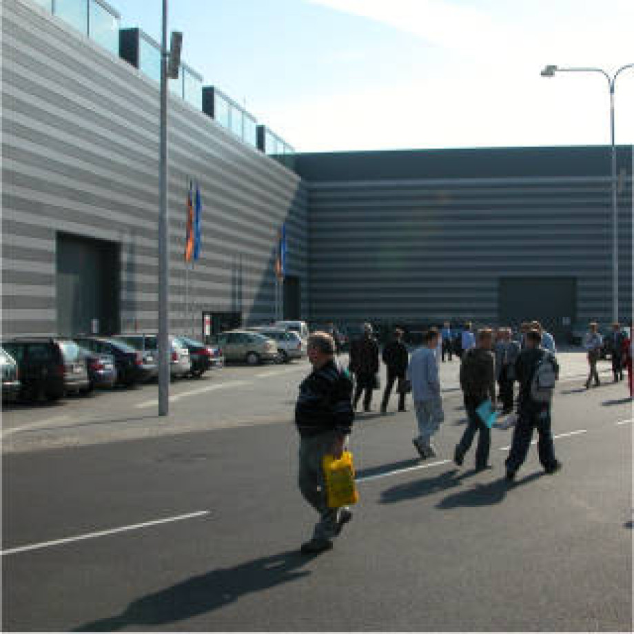 Fasáda v Brně z hliníkového plechu - perfolinea.cz