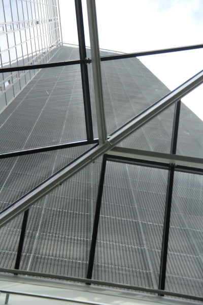 AZ Tower v Brně fasáda z ocelového tahokovu - perfolinea.cz