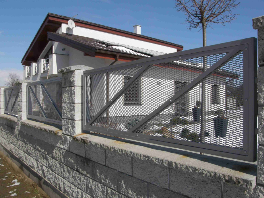 Kovářství-zámečnictví Metalart - Pavel Vojáček - výplně plotů - perfolinea.cz